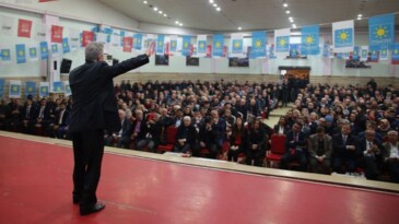 Ercüment Şahin, Belediye Meclis Üyesi Adaylarını Tanıttı